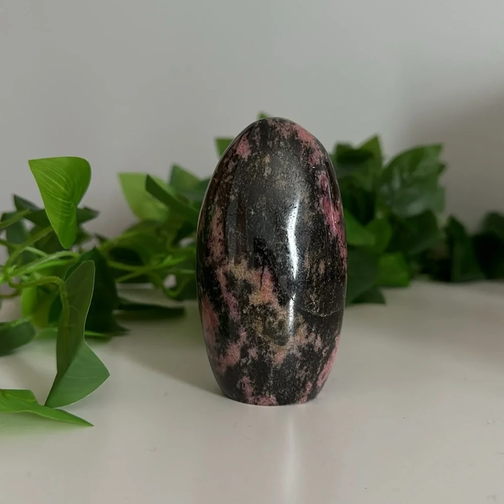 Rhodanite Freeform - Picture 2 of 3